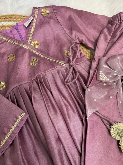 Aafia - Mauve with sleeves