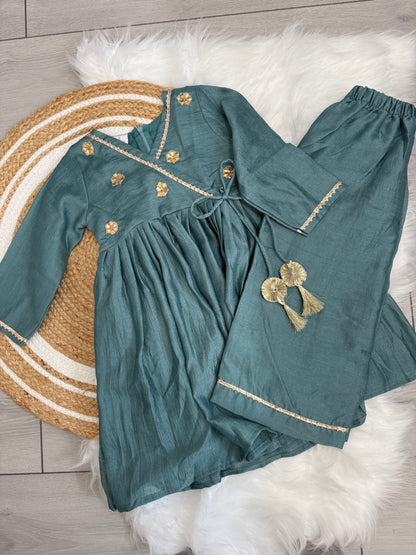 Aafia - Teal with sleeves