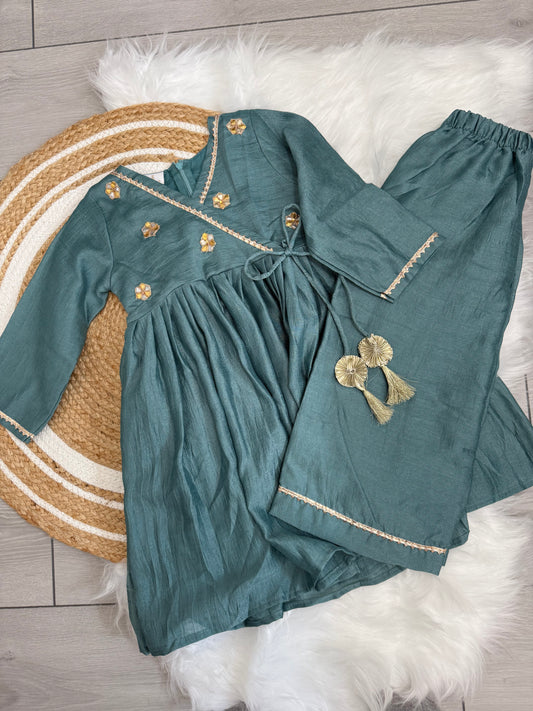 Aafia - Teal with sleeves