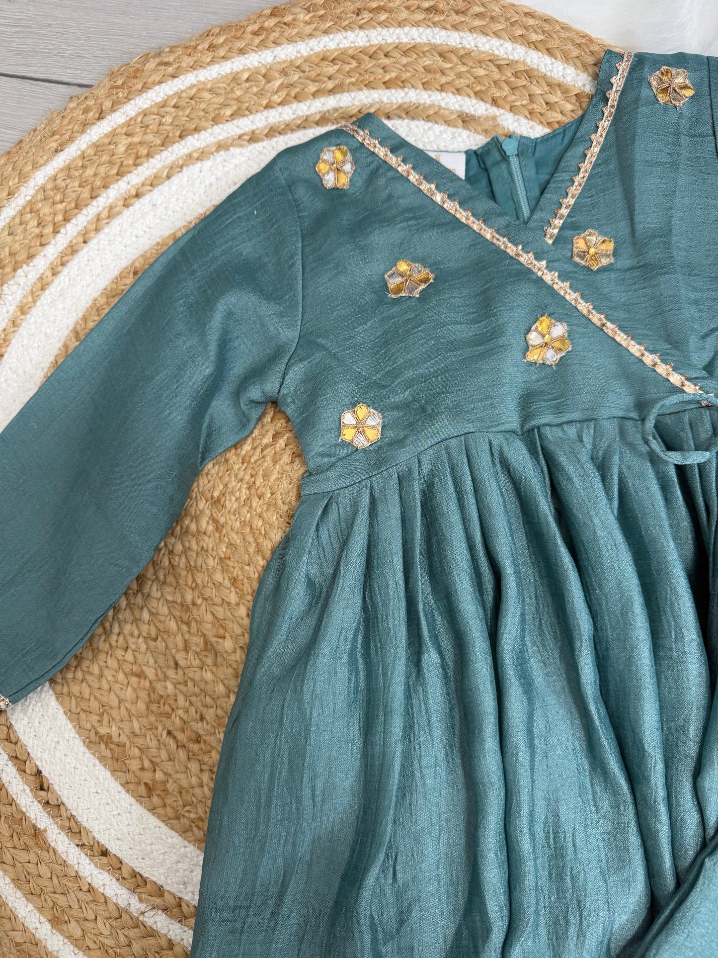 Aafia - Teal with sleeves