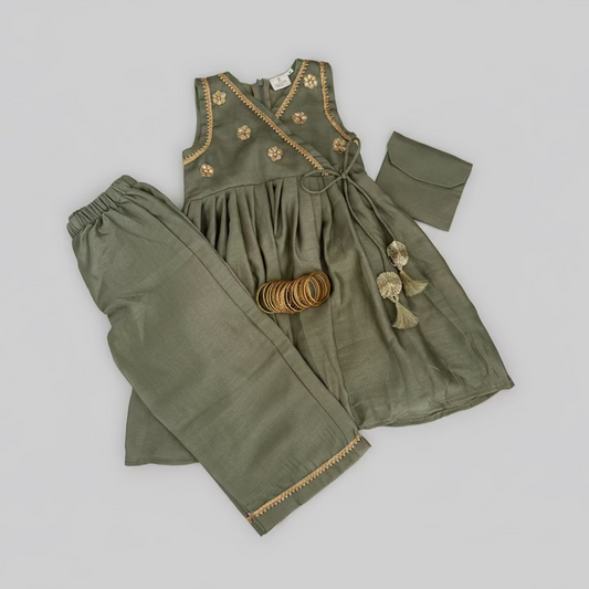 Aafia - Sage green