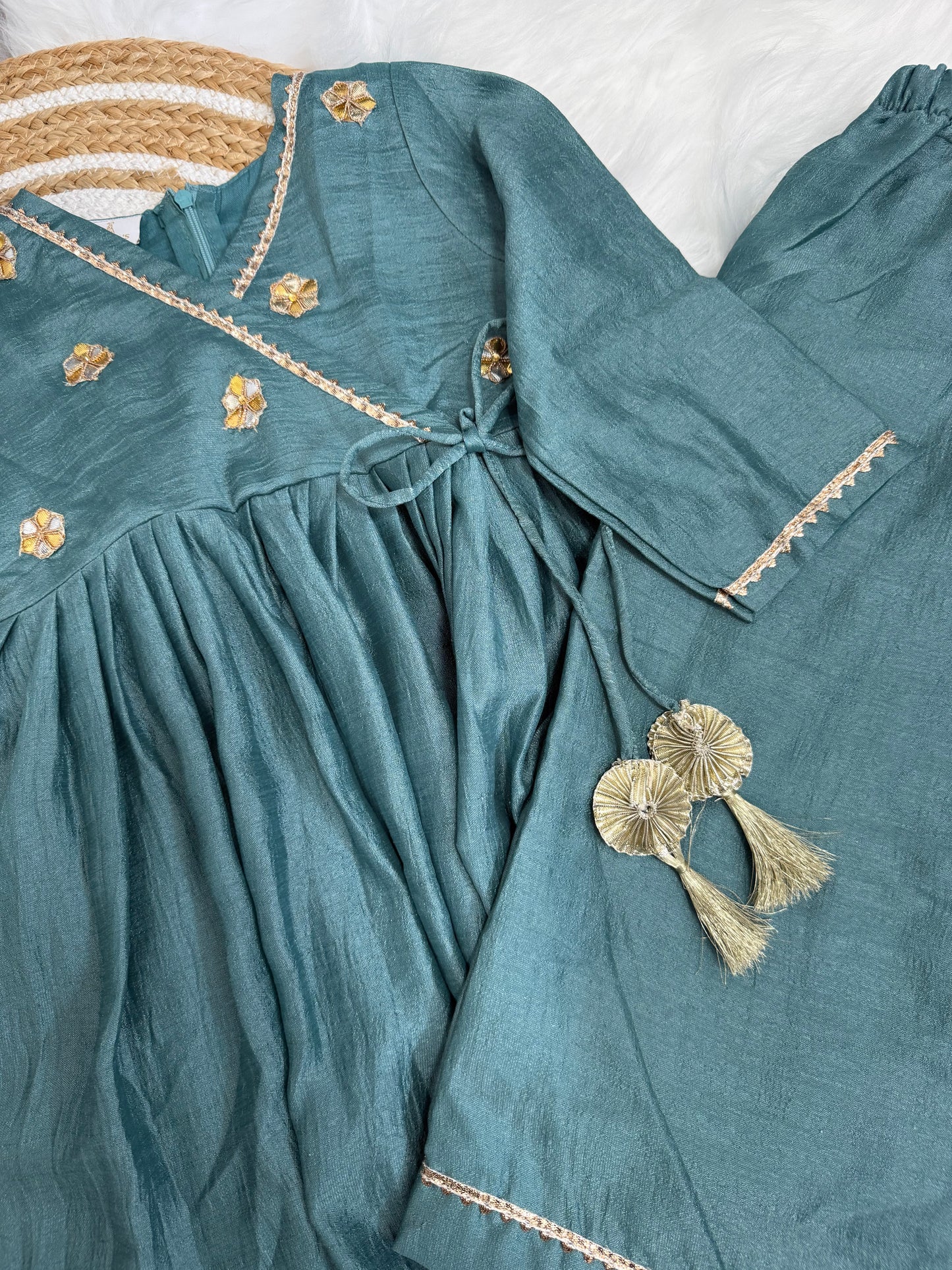 Aafia - Teal with sleeves