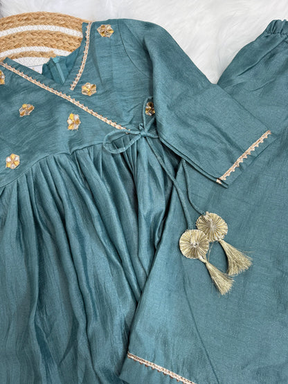 Aafia - Teal with sleeves