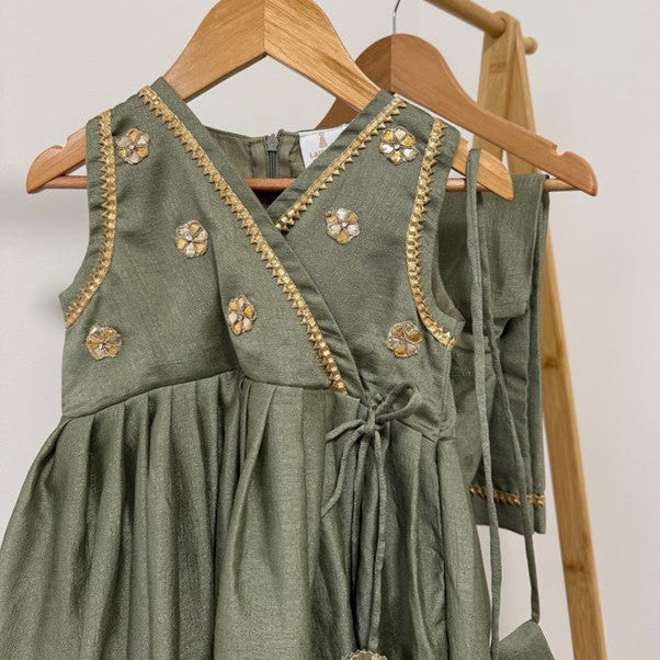 Aafia - Sage green